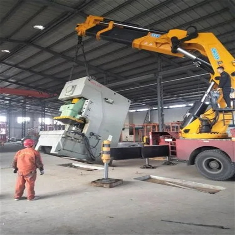 冠县80吨折臂吊车出租附近电话